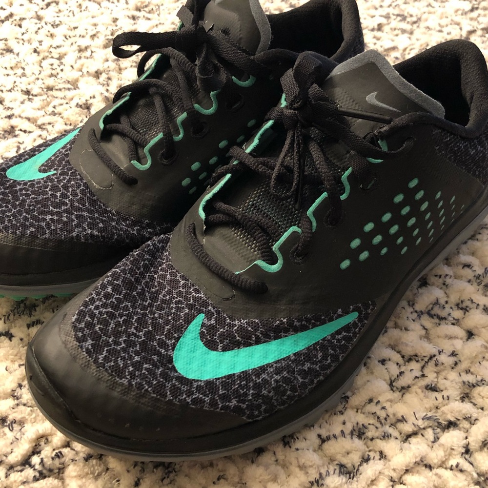 Women’s Nike Sneaker